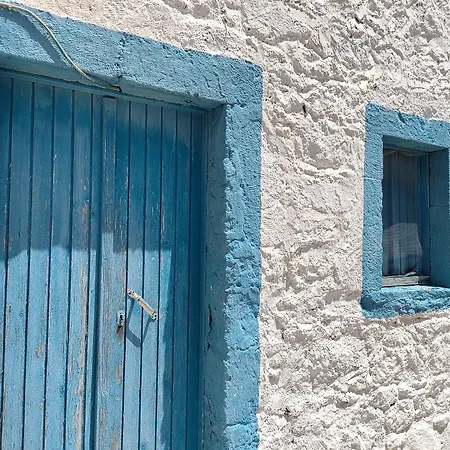 Apartment Mavros Gatos