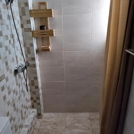 Mavros Gatos Epanomi
