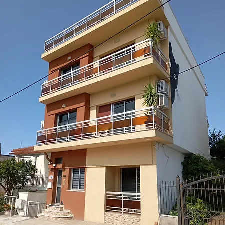 Mavros Gatos Apartament *
